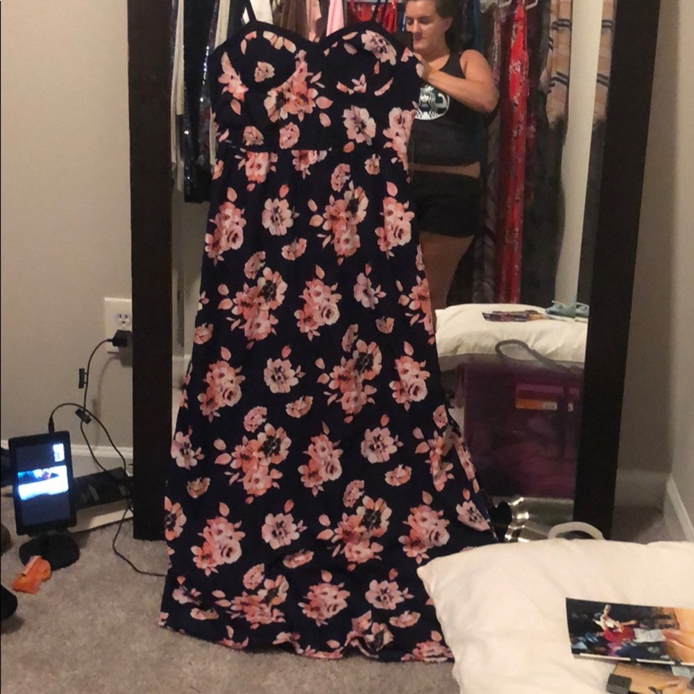 Dress with pockets